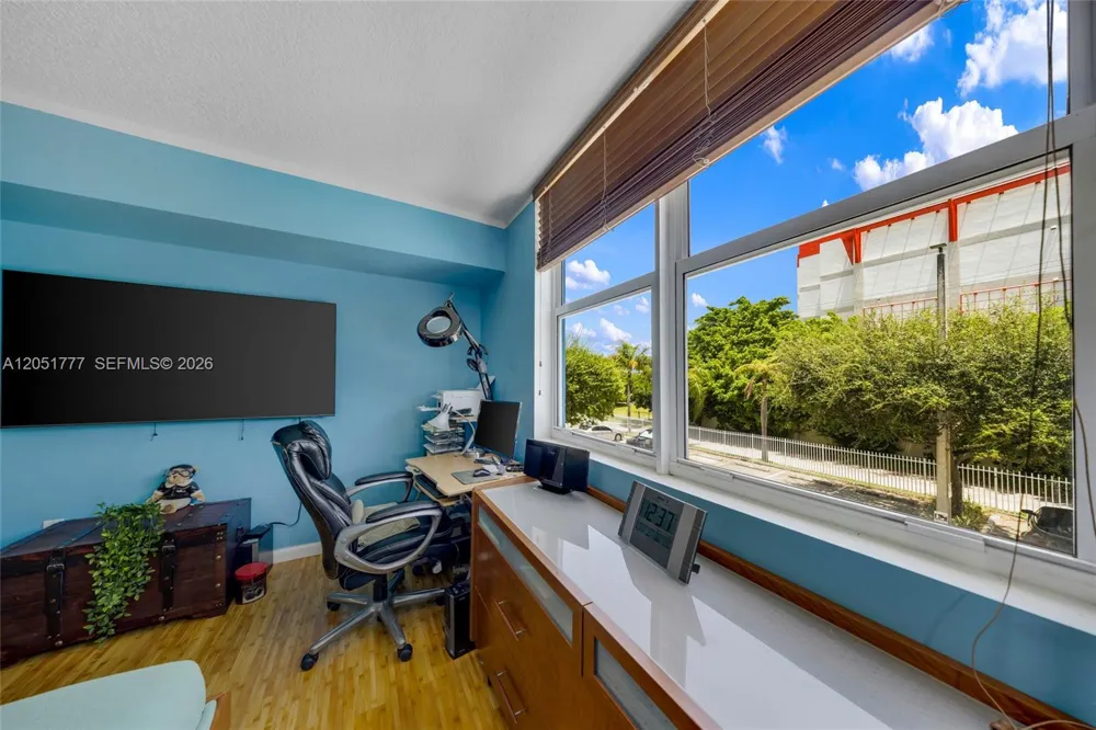 1555 Treasure Dr #207 North Bay Village, FL 33141