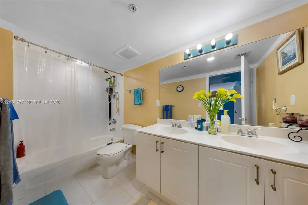 1555 Treasure Dr #207 North Bay Village, FL 33141