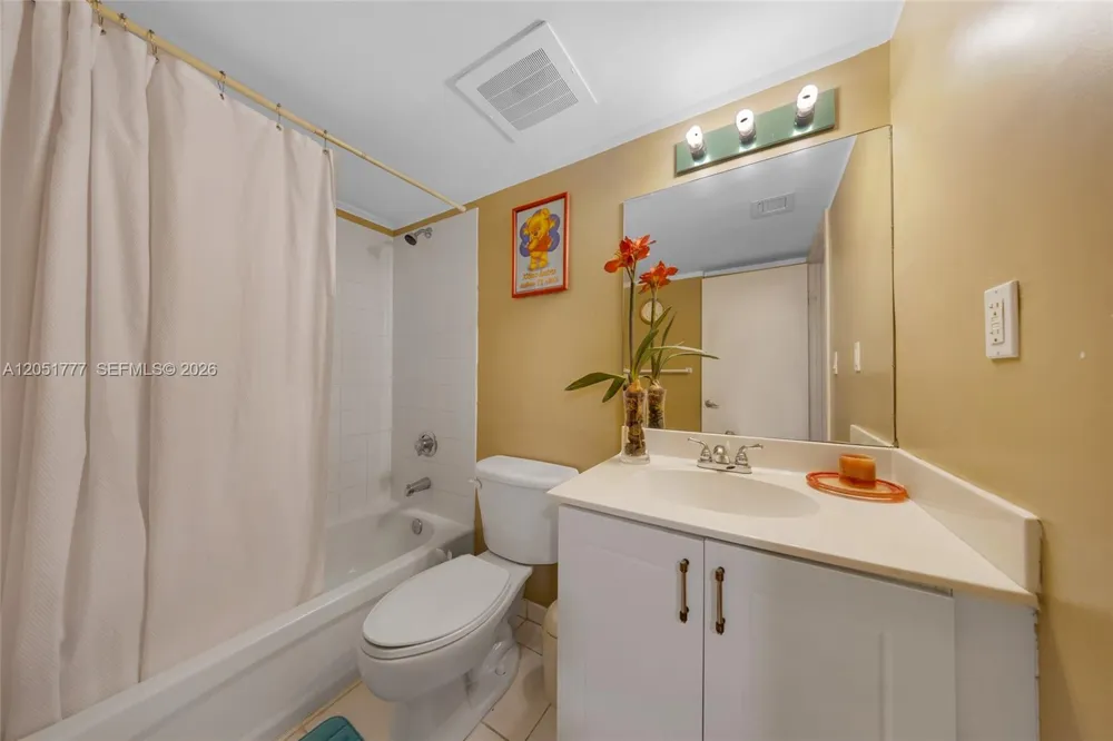 1555 Treasure Dr #207 North Bay Village, FL 33141