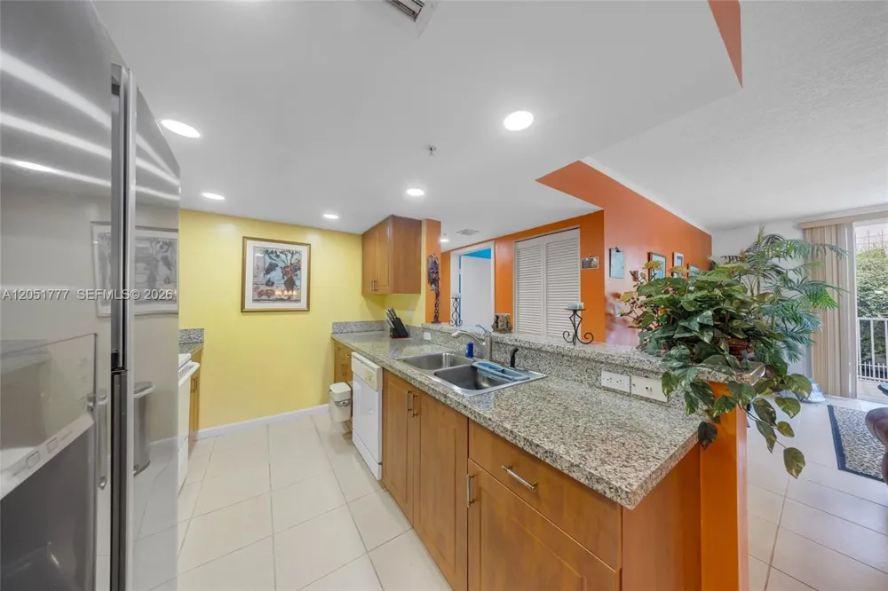 1555 Treasure Dr #207 North Bay Village, FL 33141