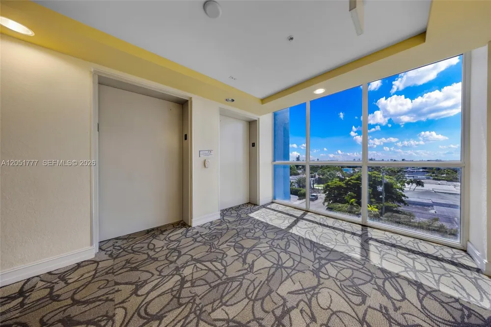 1555 Treasure Dr #207 North Bay Village, FL 33141