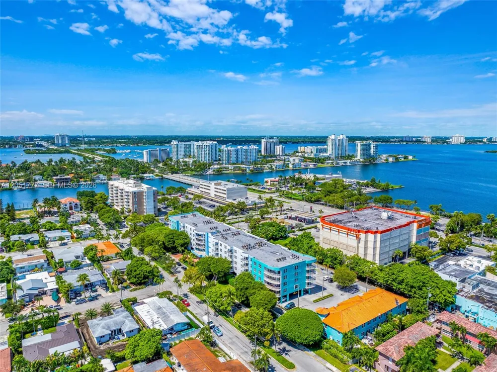 1555 Treasure Dr #207 North Bay Village, FL 33141
