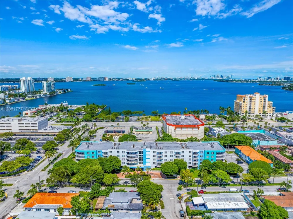 1555 Treasure Dr #207 North Bay Village, FL 33141