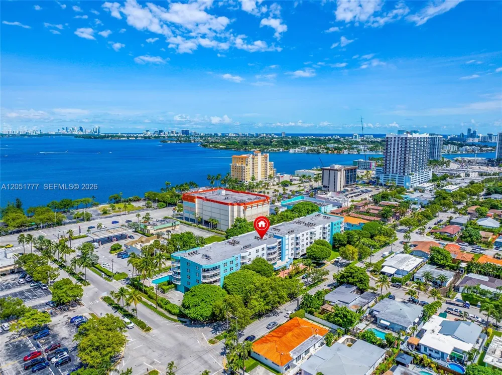 1555 Treasure Dr #207 North Bay Village, FL 33141