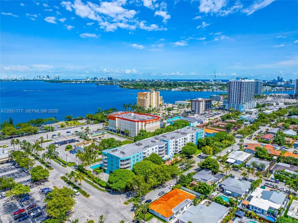 1555 Treasure Dr #207 North Bay Village, FL 33141