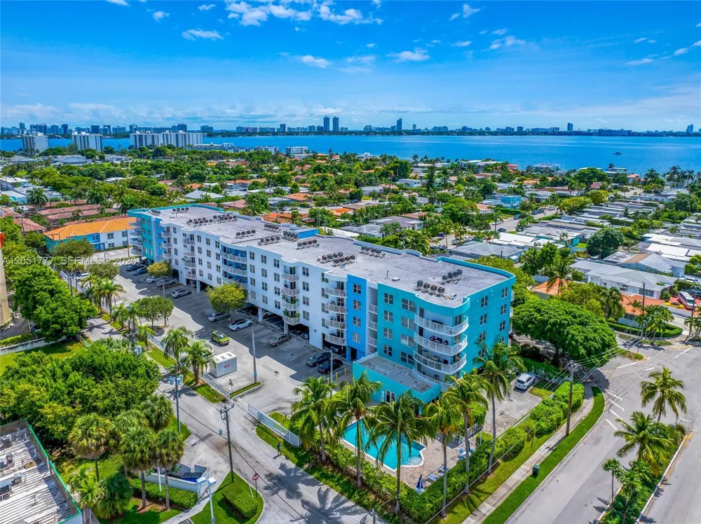 1555 Treasure Dr #207 North Bay Village, FL 33141