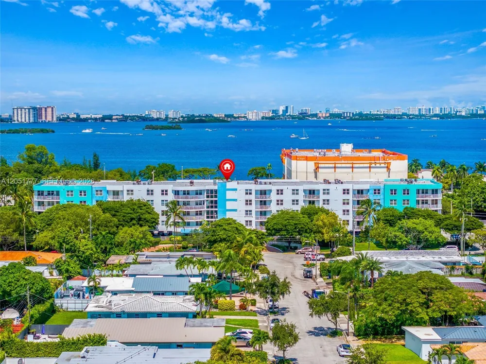 1555 Treasure Dr #207 North Bay Village, FL 33141