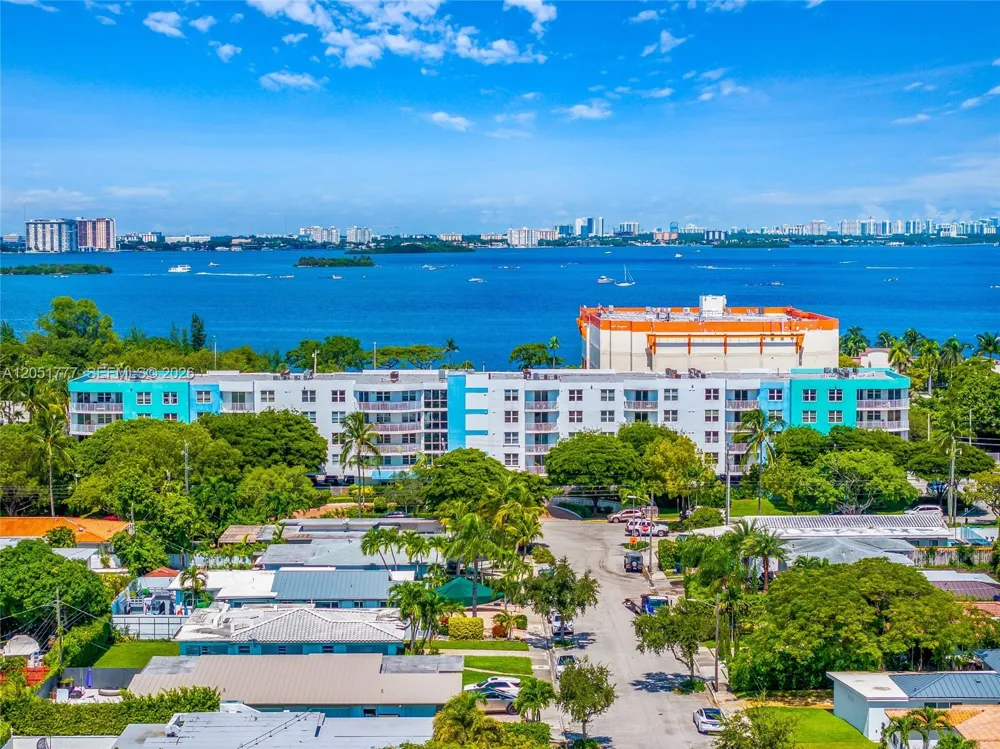 1555 Treasure Dr #207 North Bay Village, FL 33141