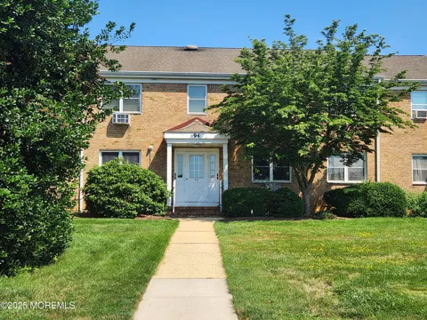 94 Stonehurst Boulevard #B