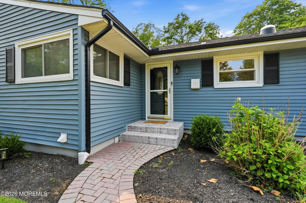 56 Hope Road Tinton Falls, NJ 07724