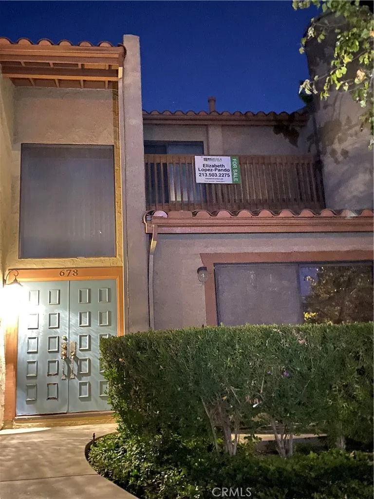 678 Rosewood Camarillo, CA 93010