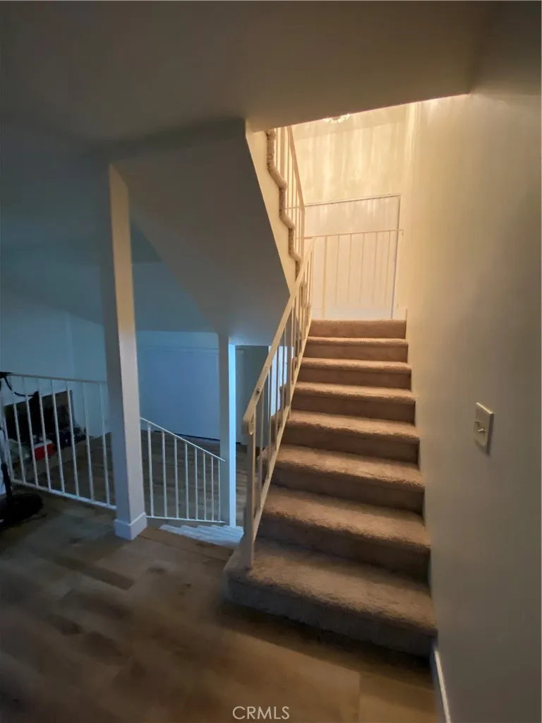 678 Rosewood Camarillo, CA 93010