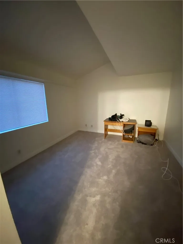 678 Rosewood Camarillo, CA 93010