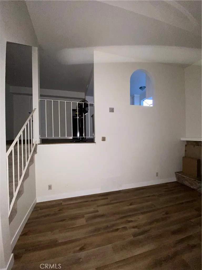 678 Rosewood Camarillo, CA 93010
