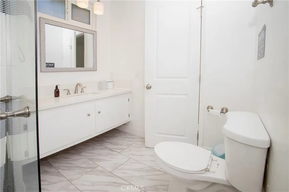 3040 La Puente West Covina, CA 91792
