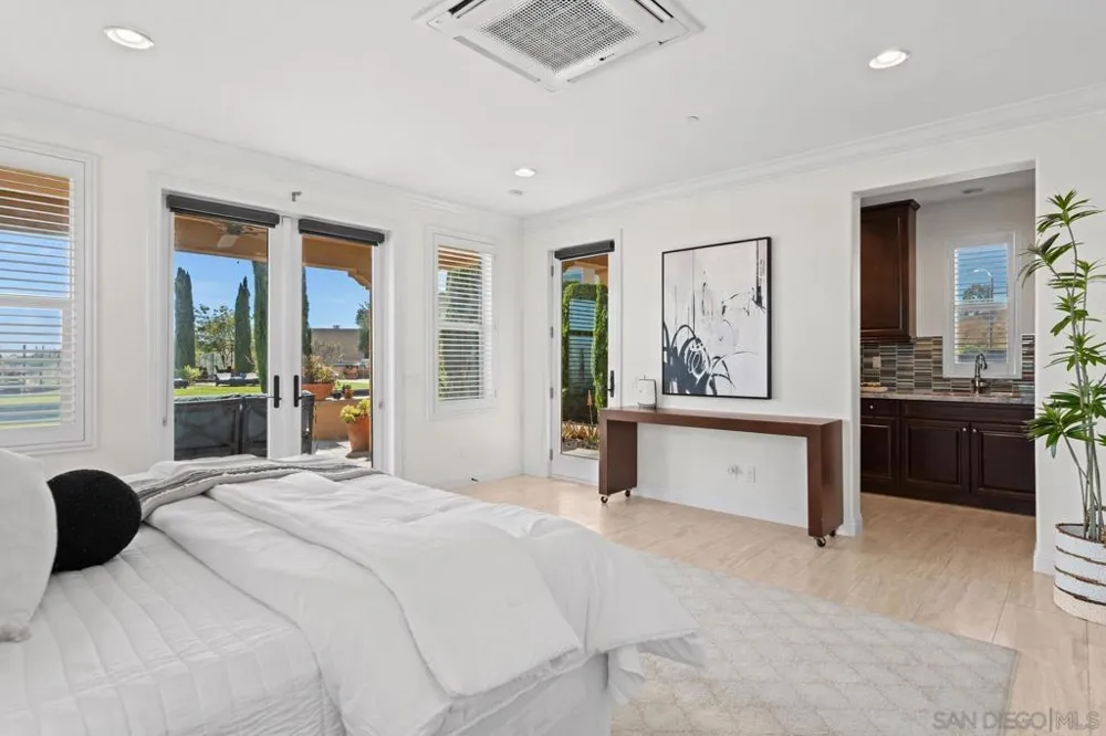 15789 Bacara Ct San Diego, CA 92131