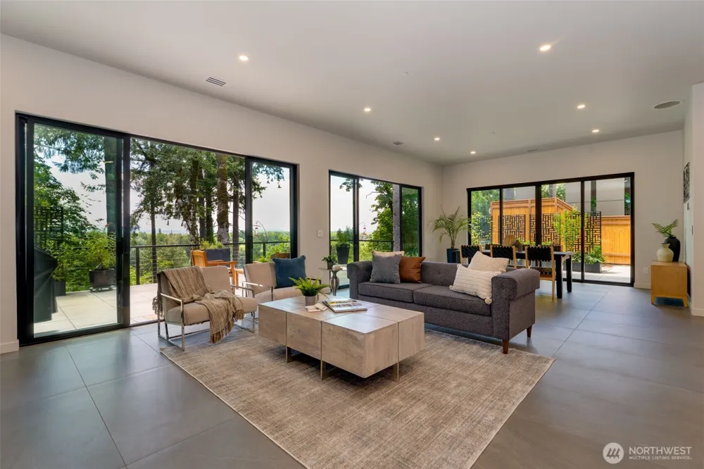 536 NE Province Drive Camas, WA 98607