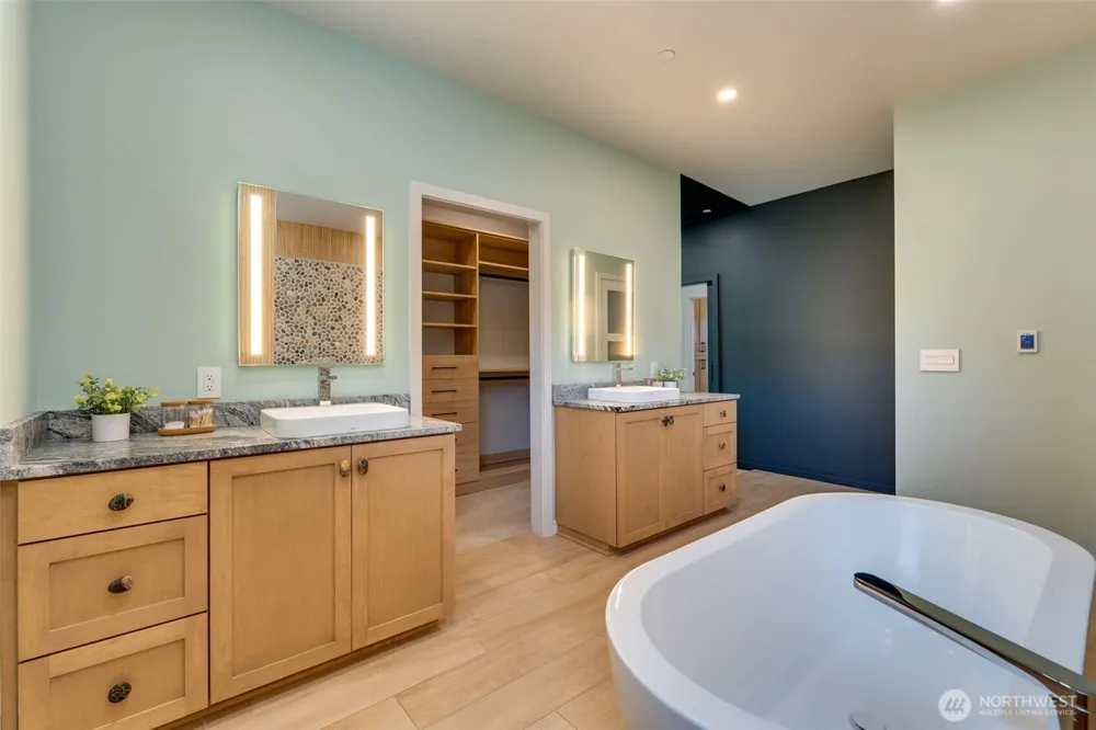 536 NE Province Drive Camas, WA 98607