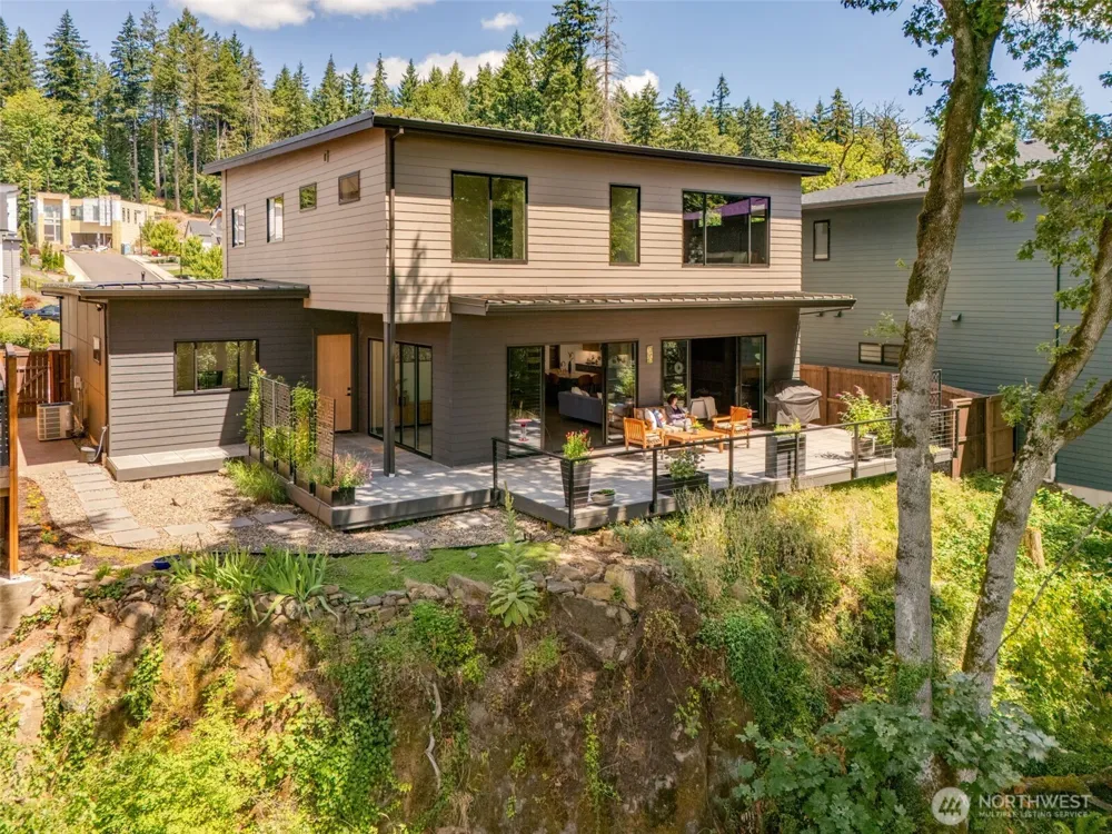 536 NE Province Drive Camas, WA 98607