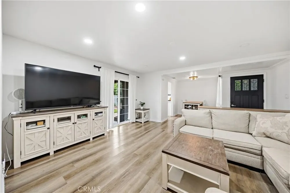 555 E G Ontario, CA 91764