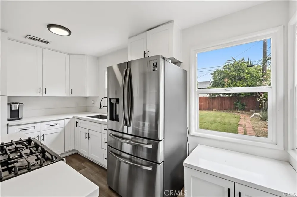 555 E G Ontario, CA 91764