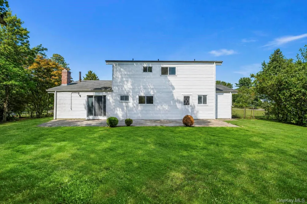 2 Valley Forge Drive Wheatley Heights, NY 11798
