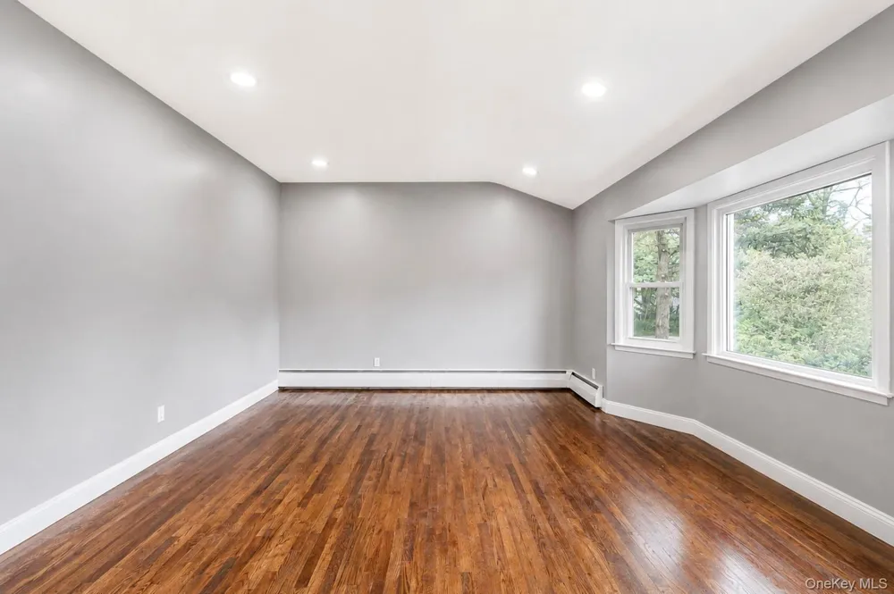 2 Valley Forge Drive Wheatley Heights, NY 11798