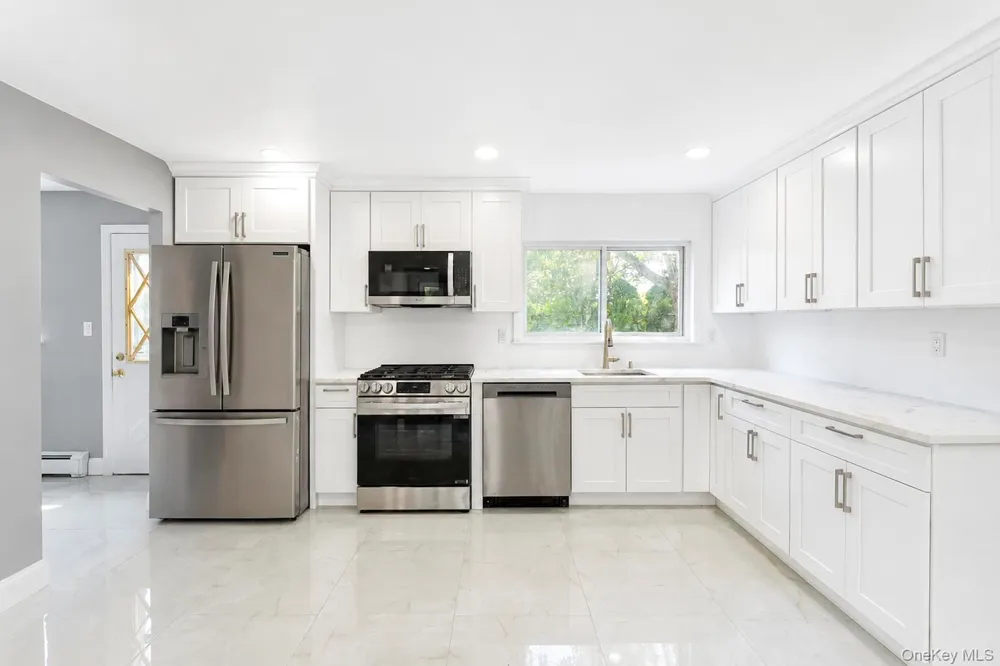 2 Valley Forge Drive Wheatley Heights, NY 11798