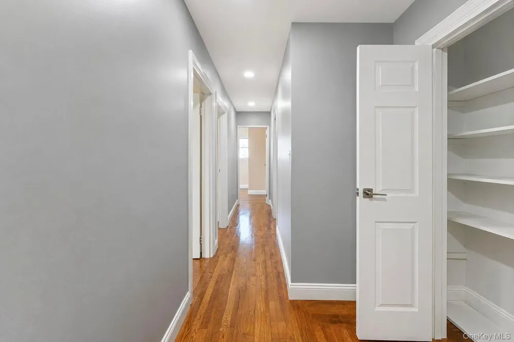 2 Valley Forge Drive Wheatley Heights, NY 11798