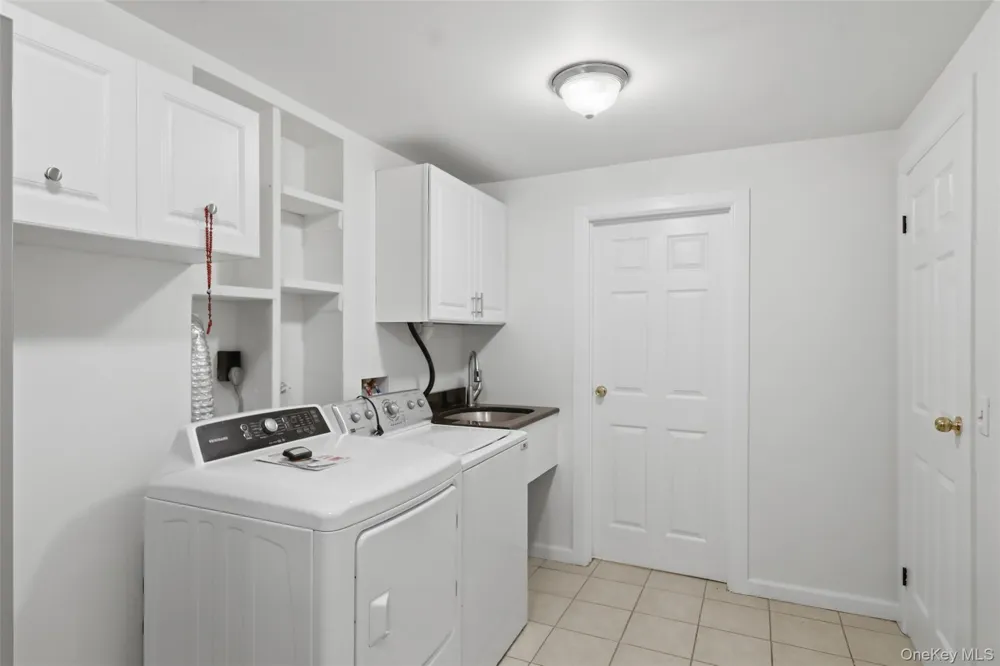 15 Blue Jay Drive Newburgh, NY 12550
