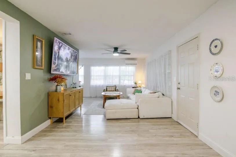 1225 KING AVENUE Lakeland, FL 33803