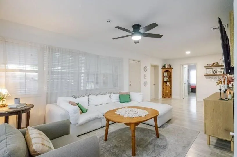 1225 KING AVENUE Lakeland, FL 33803