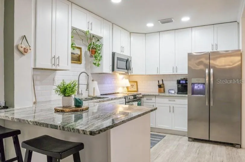 1225 KING AVENUE Lakeland, FL 33803