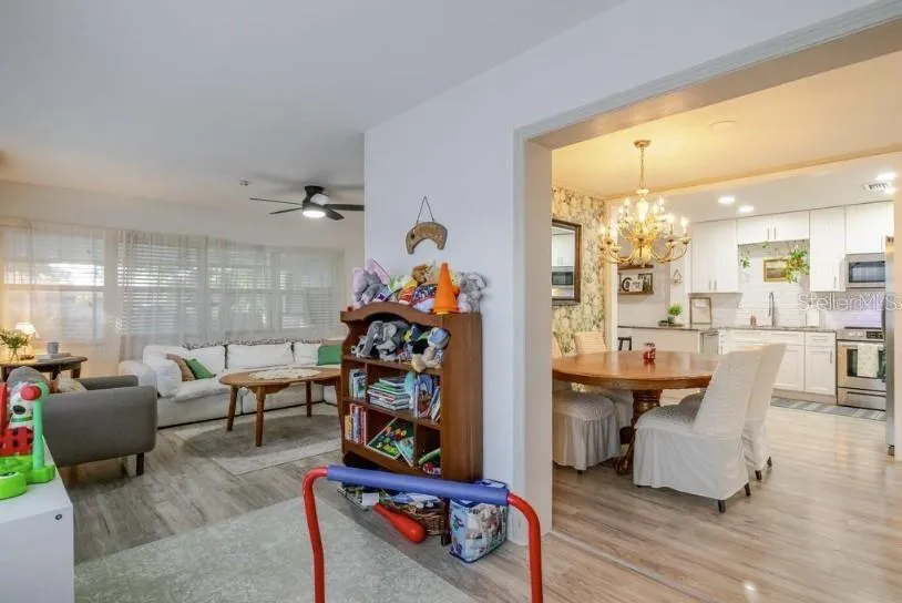 1225 KING AVENUE Lakeland, FL 33803