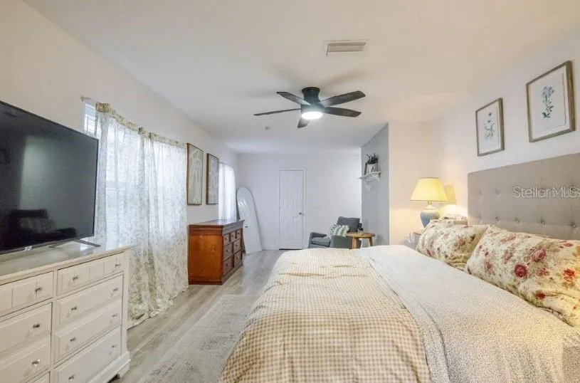 1225 KING AVENUE Lakeland, FL 33803