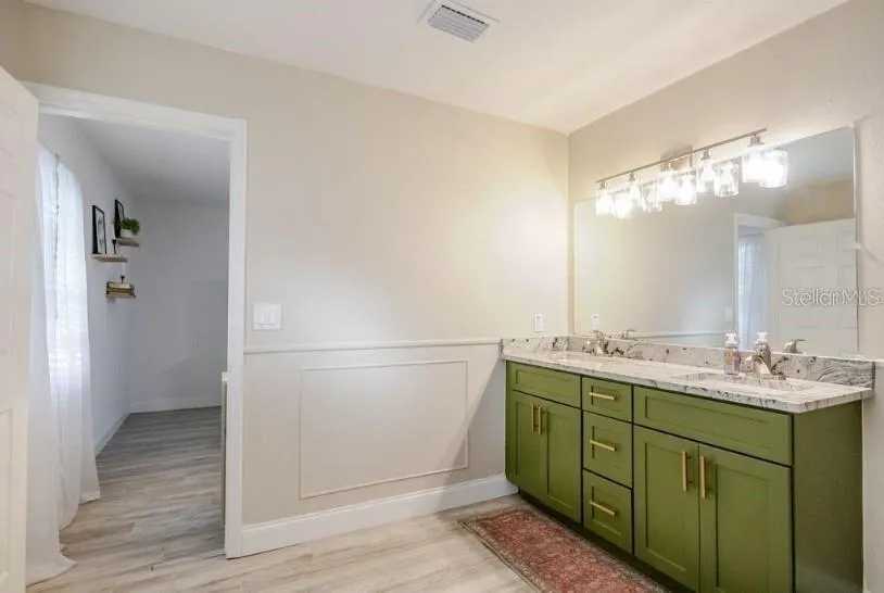 1225 KING AVENUE Lakeland, FL 33803