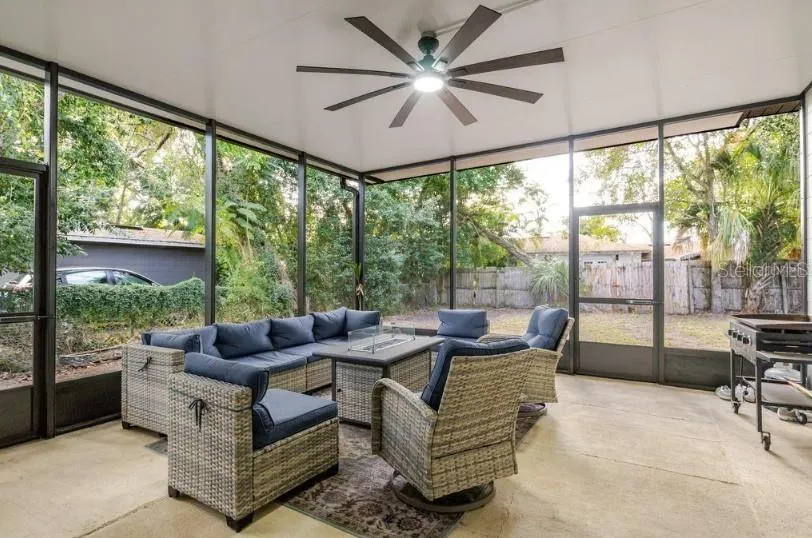 1225 KING AVENUE Lakeland, FL 33803