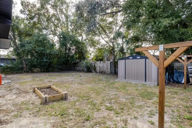 1225 KING AVENUE Lakeland, FL 33803