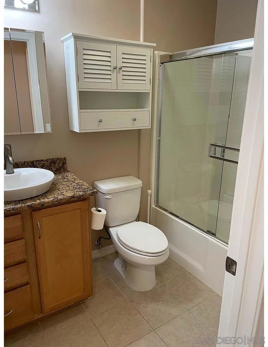 5252 Balboa Arms Dr #280 San Diego, CA 92117