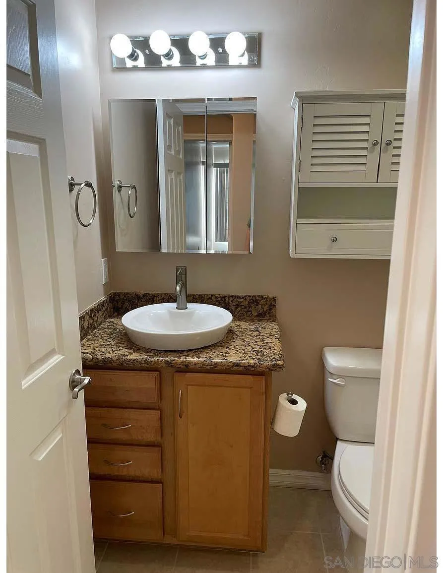 5252 Balboa Arms Dr #280 San Diego, CA 92117