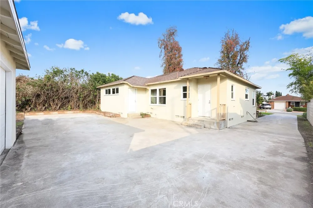 5135 Kauffman Avenue Temple City, CA 91780