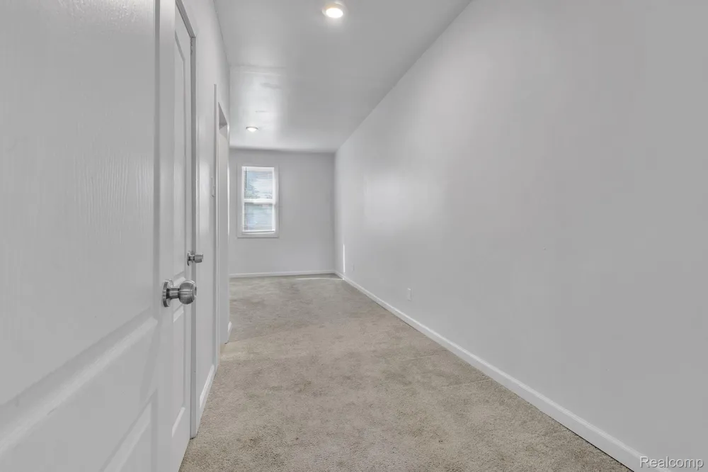 41 Richton Street Highland Park City, MI 48203