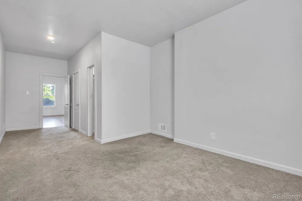 41 Richton Street Highland Park City, MI 48203