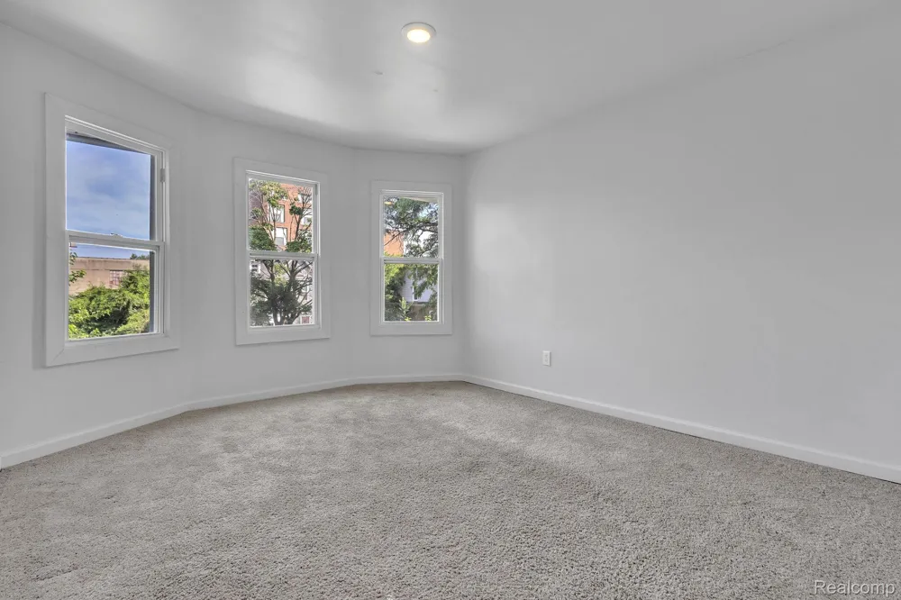 41 Richton Street Highland Park City, MI 48203