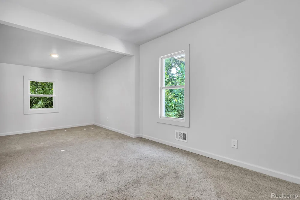 41 Richton Street Highland Park City, MI 48203