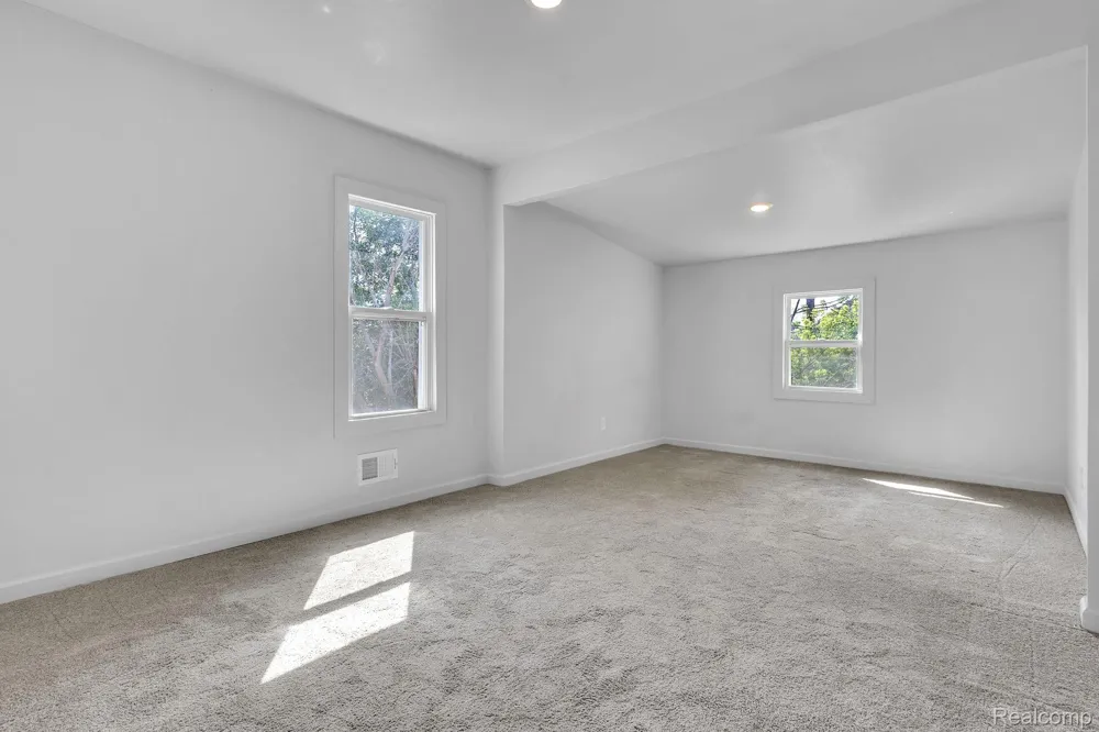 41 Richton Street Highland Park City, MI 48203