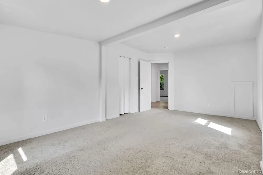41 Richton Street Highland Park City, MI 48203