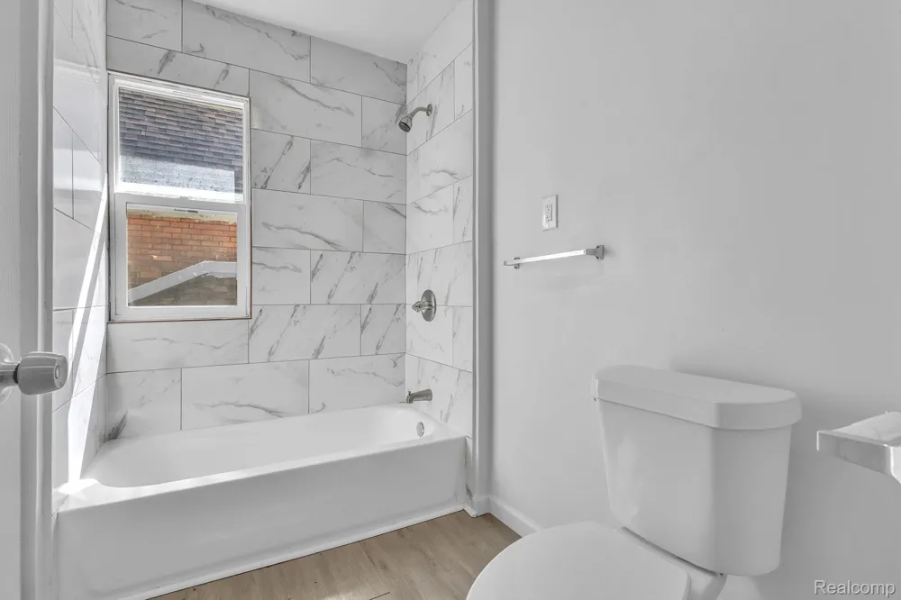 41 Richton Street Highland Park City, MI 48203