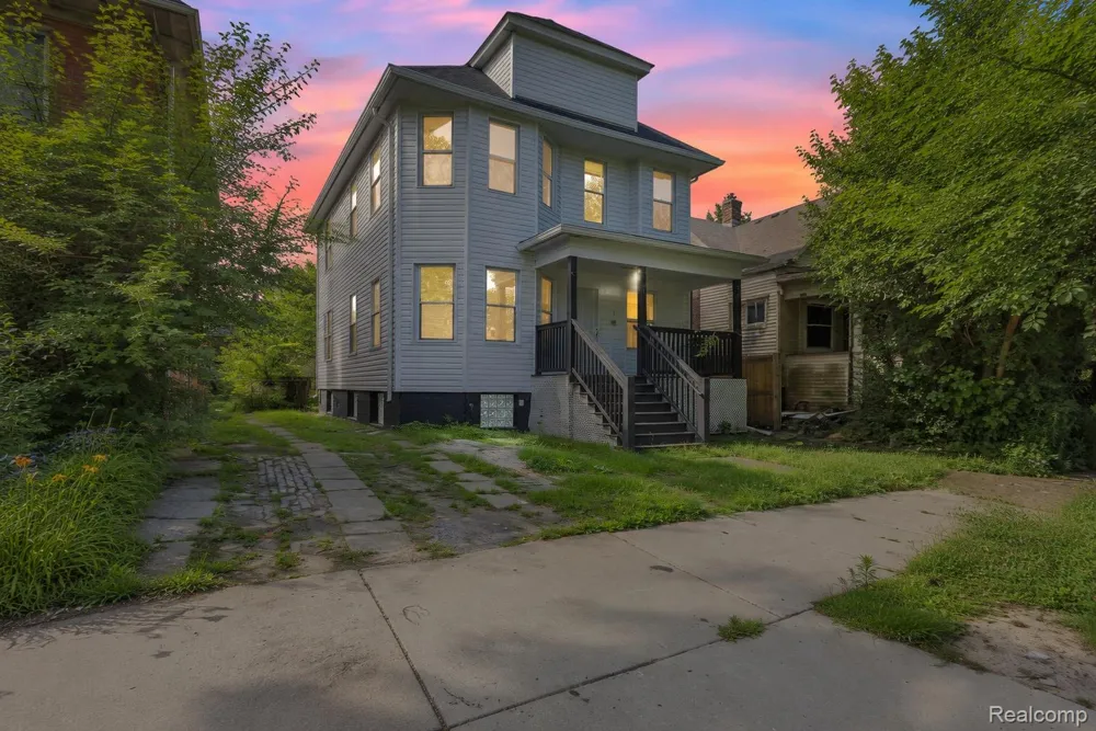 41 Richton Street Highland Park City, MI 48203