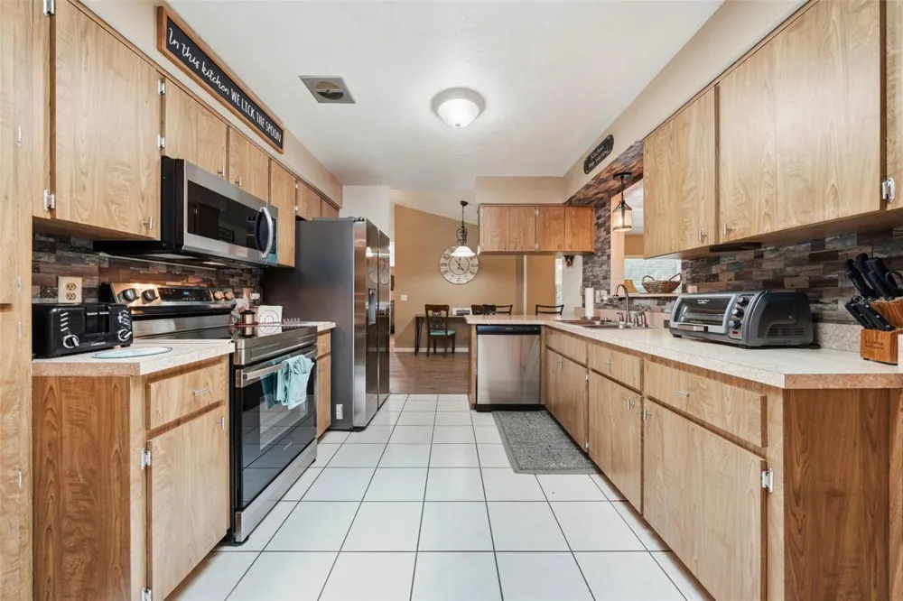 42 S J KELLNER BOULEVARD Beverly Hills, FL 34465